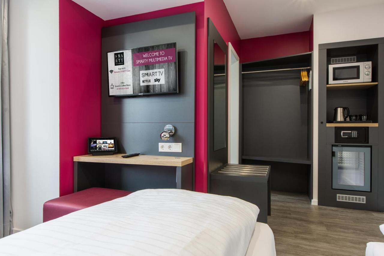Smarty Leichlingen-Cologne Hotell Exteriör bild