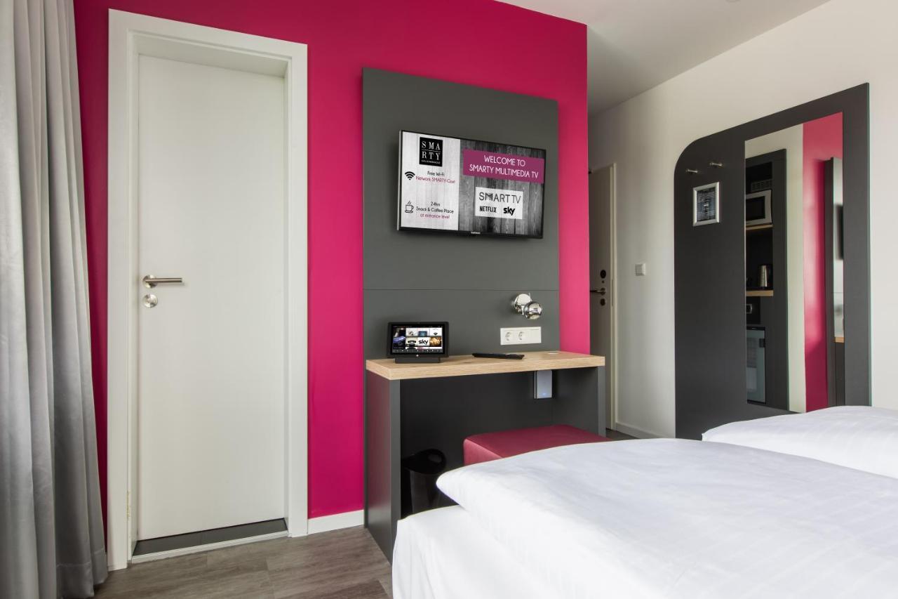 Smarty Leichlingen-Cologne Hotell Exteriör bild